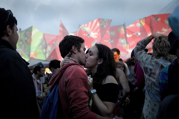 kiss in a party