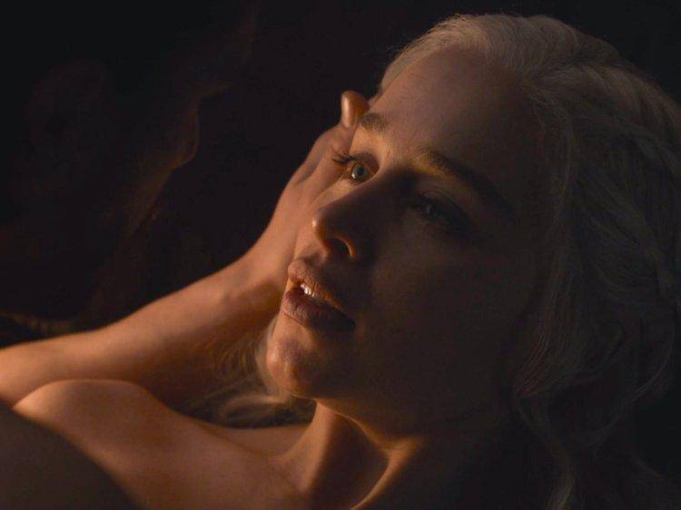 Jon and daenerys
