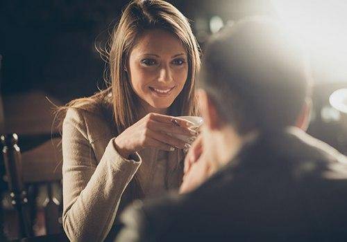 lady seeing in man's eyes