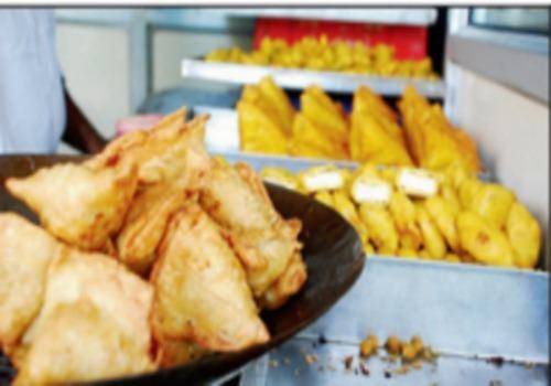 Samosa in shop