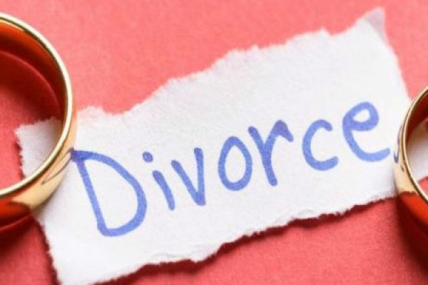 Rings and Divorce