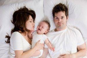 baby with parents