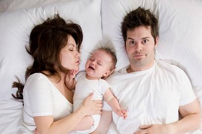 baby with parents