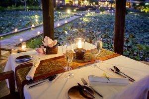 candlelight dinner