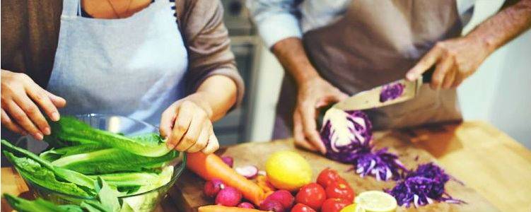 couple cooking together