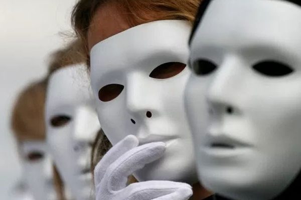 people with mask