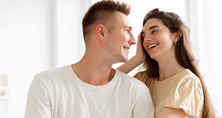 Lamentablemente, una cosa de la que me di cuenta después del matrimonio fue que Tulika no estaba muy interesada en el sexo. ¡Ay!