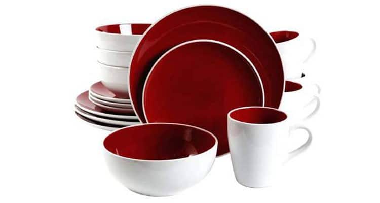 Crockery red and white