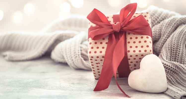 6-awesome-ways-to-make-your-long-distance-best-friends-birthday-super-special
