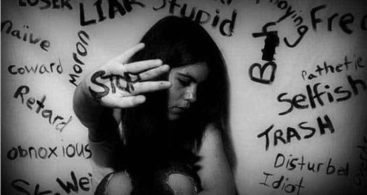 signs of an emotionally abusive relationship