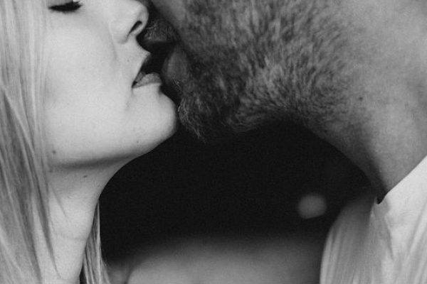 seducing a married woman needs skill