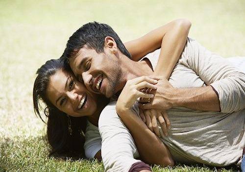 couple-having-fun-1