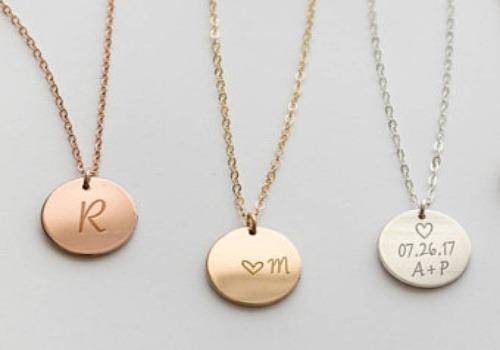 initial necklaces are great gift ideas