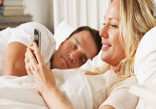 wife-cheating-husban