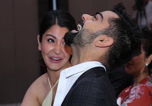 should couples have goals? Virat and Anushka have couple goals