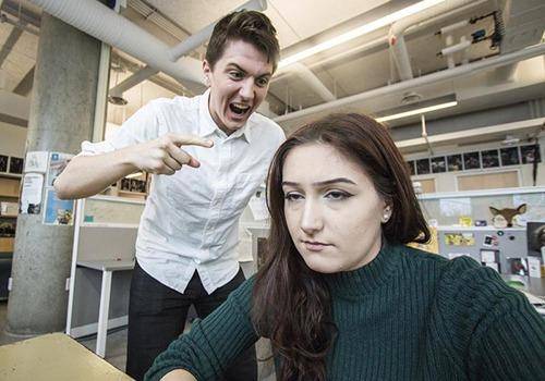Shouting and arguing are some of the signs of a failing marriage.