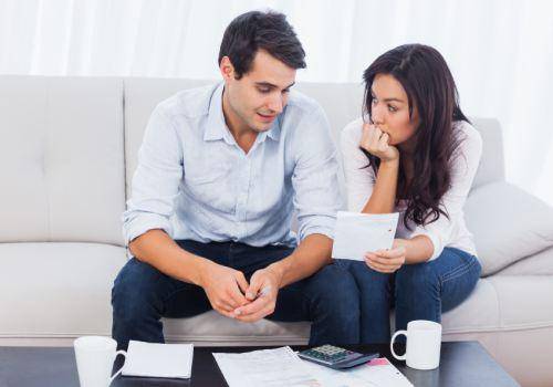 couple doing finance planning