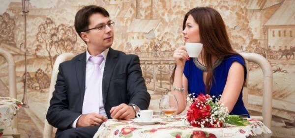 Couple in a cafe