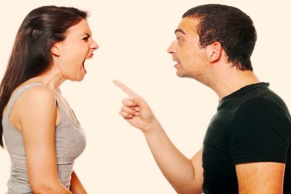 a-couple-in-a-fight