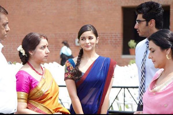 alia-and-amrita-in-2-states