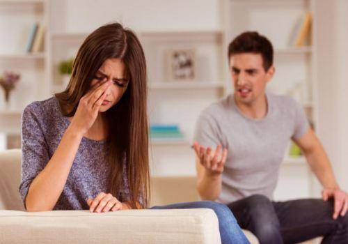 couple-arguing