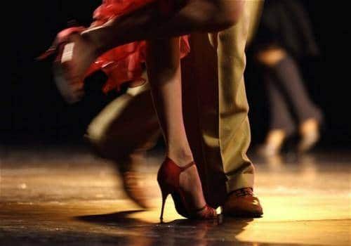 couple dancing
