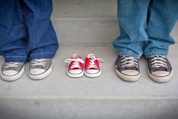 couplewithinfantshoes