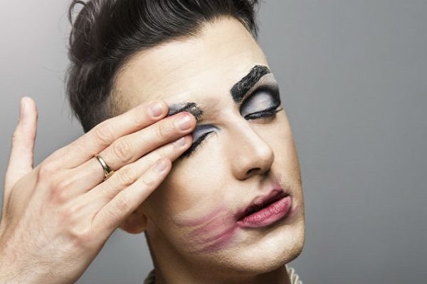gay-man-with-make-up