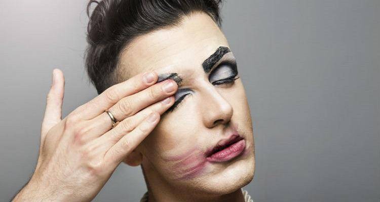 gay-man-with-make-up