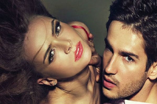 seducing-a-man-through-text-messaging-1