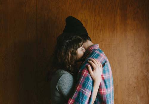 couple hugging