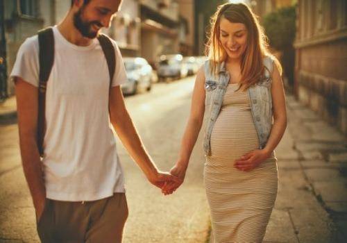 man with pregnant wife