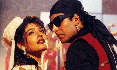 ravina and Akshay in tu chiz badi hai mast