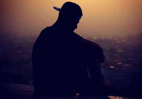 Signs A Girl Is Leading You On And Toying With Your Heart