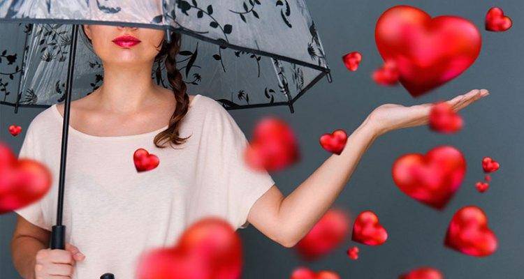 woman dating with hearts
