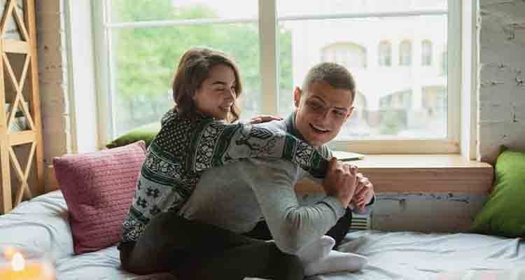 Dating a man with low self esteem