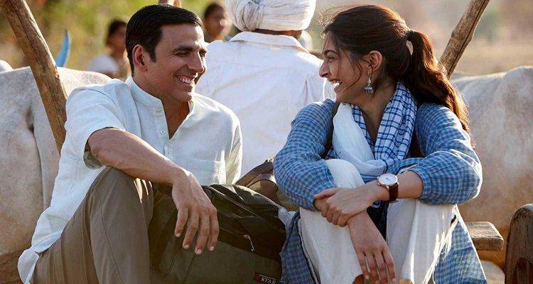 akshay and sonam in padman