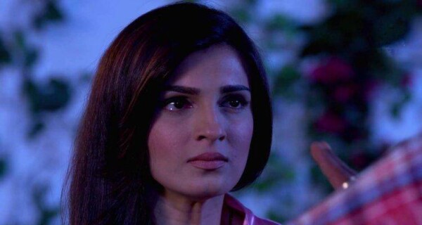 jamai raja woman crying