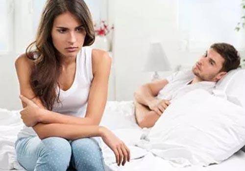 sad couple