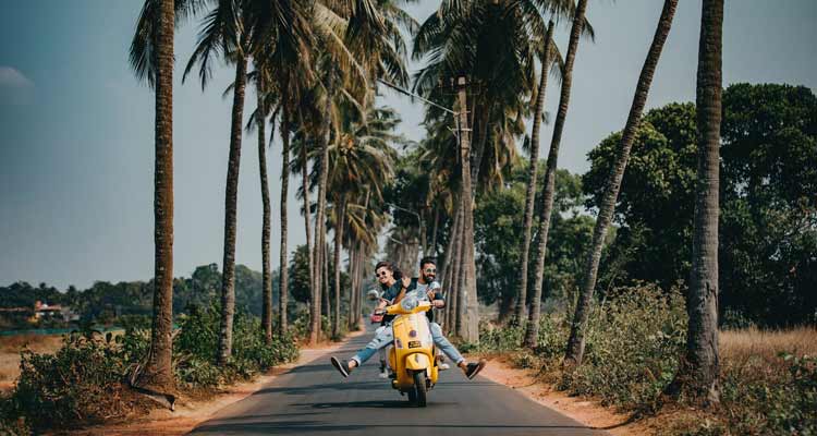anh ấy yêu bạn mà không cần nói ra