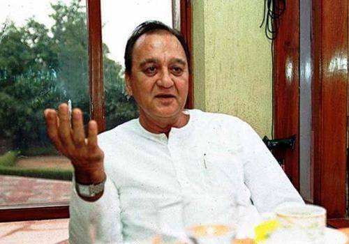 Late Sunil Dutt gave Amitabh Bachchan his first break