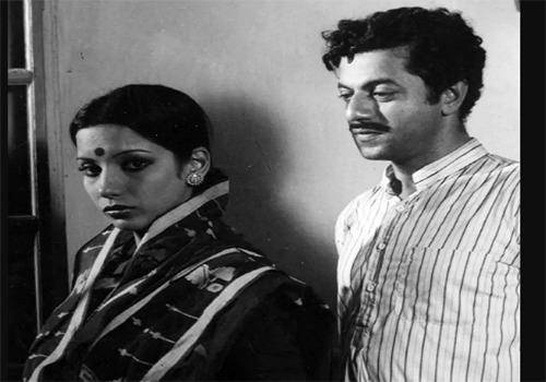 Shabana Azmi and Girish Karnad in the film Swami. Girish Karnad died on June 10, 2019.