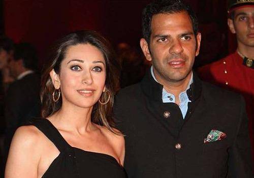 Arrange Marriage of Karisma Kapoor and Sunjay Kapur. They were bollywood celebs in arranged marriage