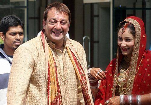Sanjay dutt and Manyata Dutt got married and remained together till now