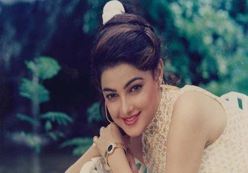 Bollywood actresses quit acting due to their family problem. Mamta Kulkarni got involved with the underworld.