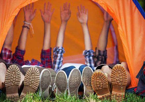 friends doing camping