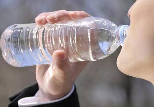 being hydrated is important for a healthy orgasm. 13 reasons why women can't orgasm