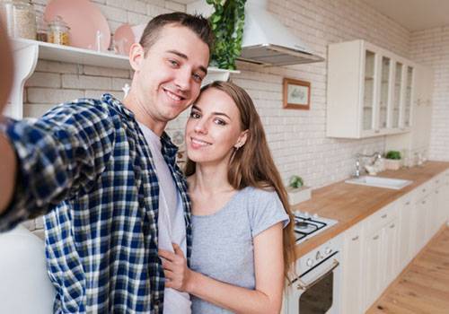 kitchen selfie