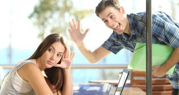 girlfriend is ignoring you