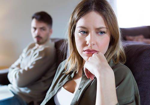 Deal with an angry husband with patience